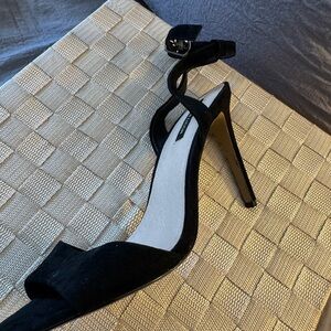 Ava & Aiden Black Stiletto Heels